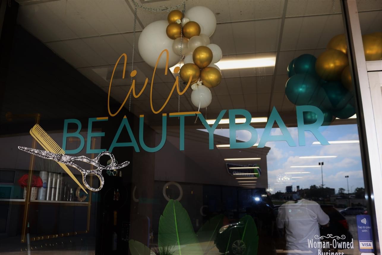 Ci Ci Beauty Bar, Salons & Barbers in Crest Hill, Illinois