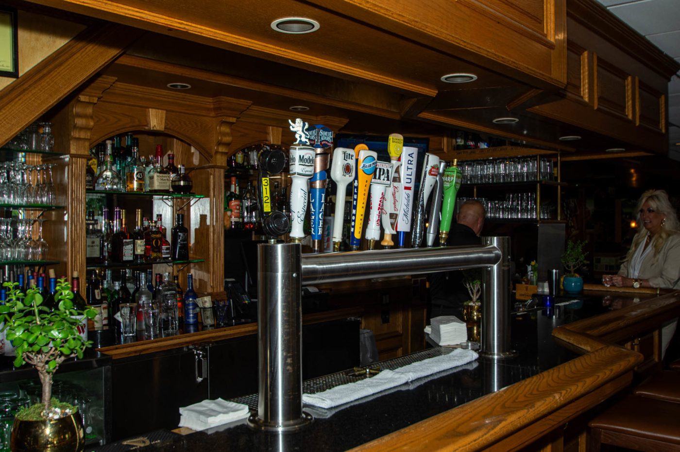 Fox's Beverly Pub